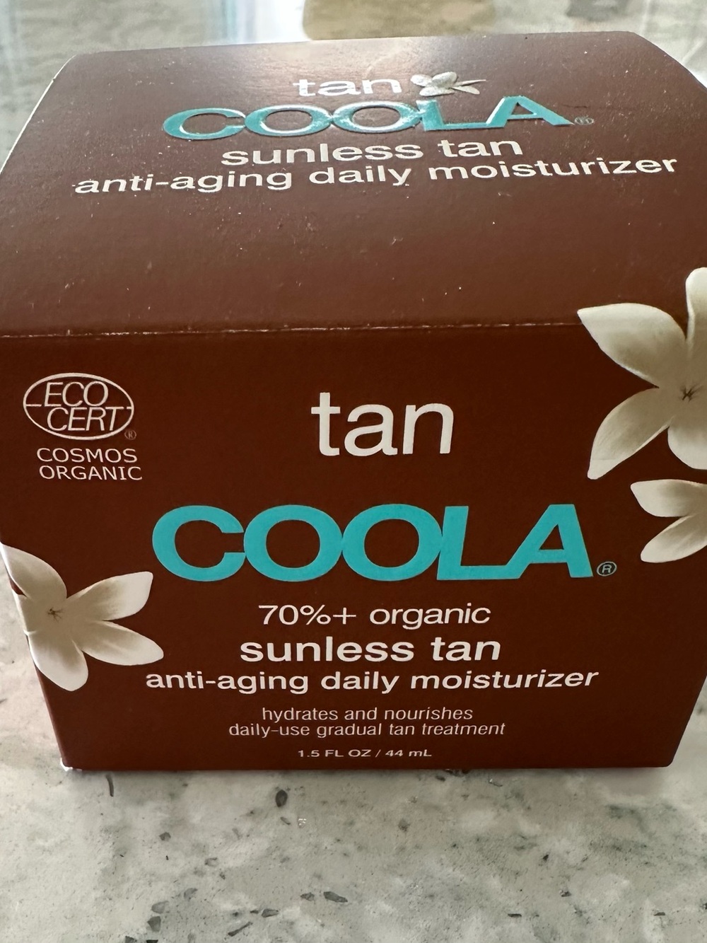 COOLA Brown Jar Sunless Tan Anti-Aging Daily Moisturizer - Picture 2 of 9